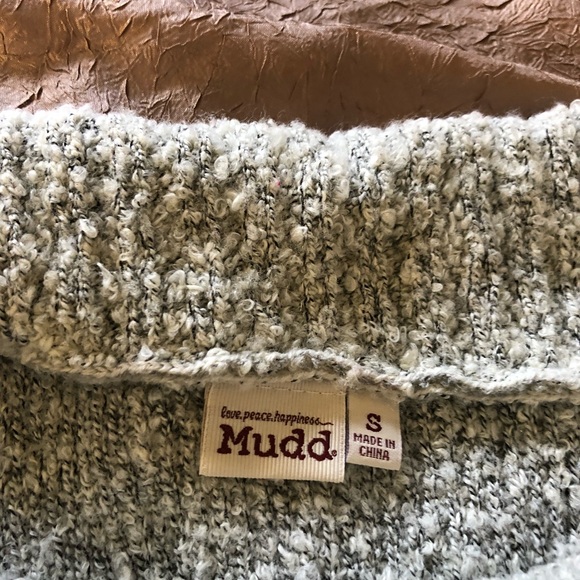 Sweater - Picture 3 of 3